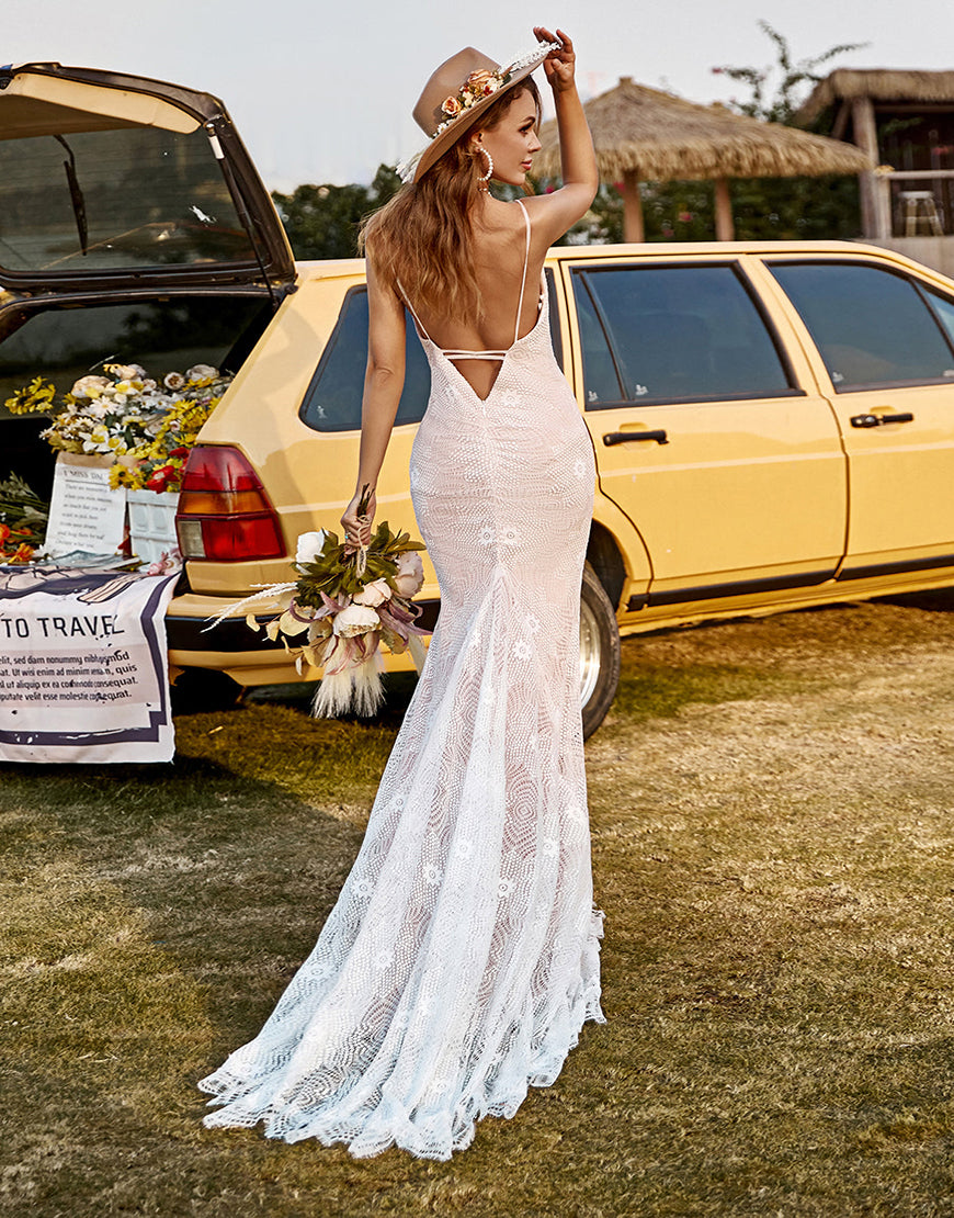 Luolandi Ivory and Champagne Spaghetti Straps Beach Wedding Dress With Sweep Train Beautiful