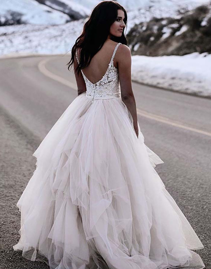 Luolandi Ivory A Line Spaghetti Straps Tulle Long Bridal Dress Open Back Wedding Dresses Beautiful