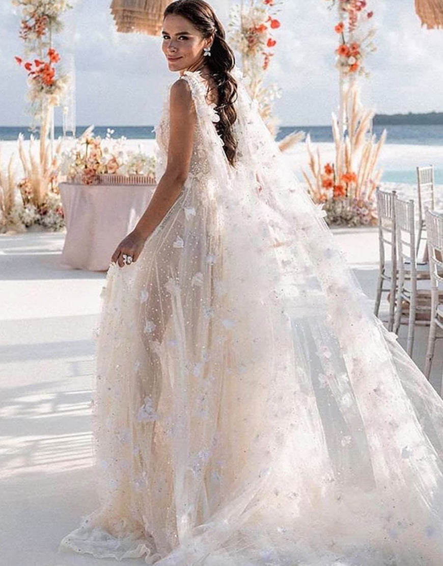 Luolandi A-line Lace Wedding Dress with Split V-neck Sexy Beautiful Bridal Gown No With bride veil