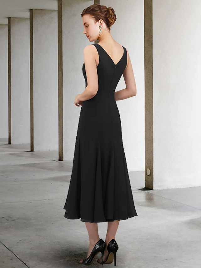 Luolandi A-Line Mother of the Bride Dress Elegant V Neck Ankle Length Chiffon Sleeveless with Beading Black