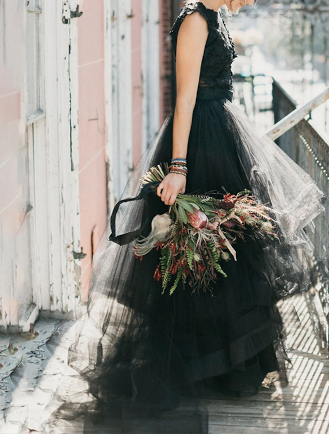 Luolandi Engagement Gothic Black Wedding Dresses Formal Fall A-Line Illusion Neck Sleeveless Sweep / Brush Train Lace Bridal Gowns With Appliques Cascading Ruffles Halloween Wedding Party