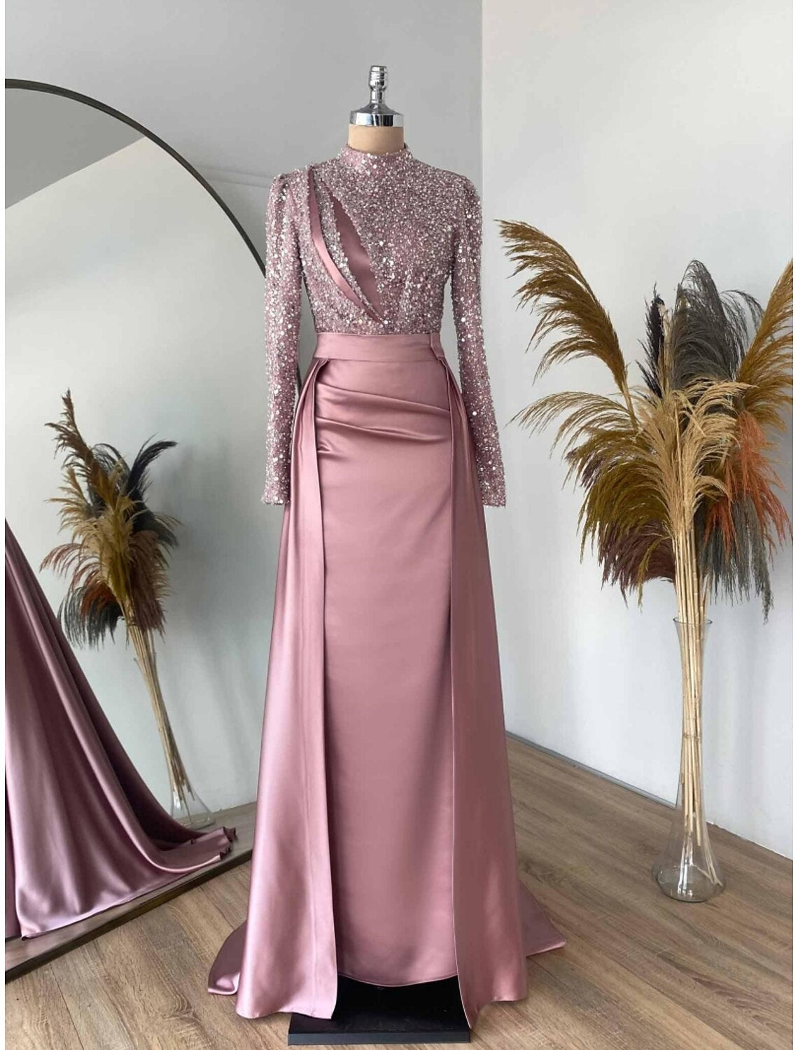 Luolandi Sheath / Column Evening Gown Sparkle & Shine Dress Formal Sweep / Brush Train Long Sleeve Jewel Neck Satin with Pleats