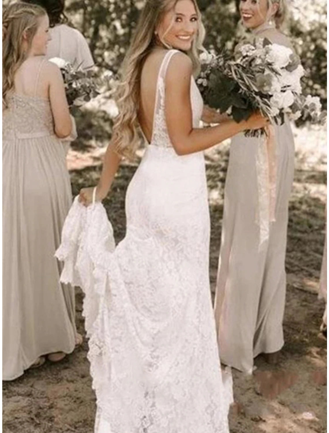 Luolandi Reception Formal Wedding Dresses Mermaid / Trumpet V Neck Sleeveless Court Train Lace Bridal Gowns