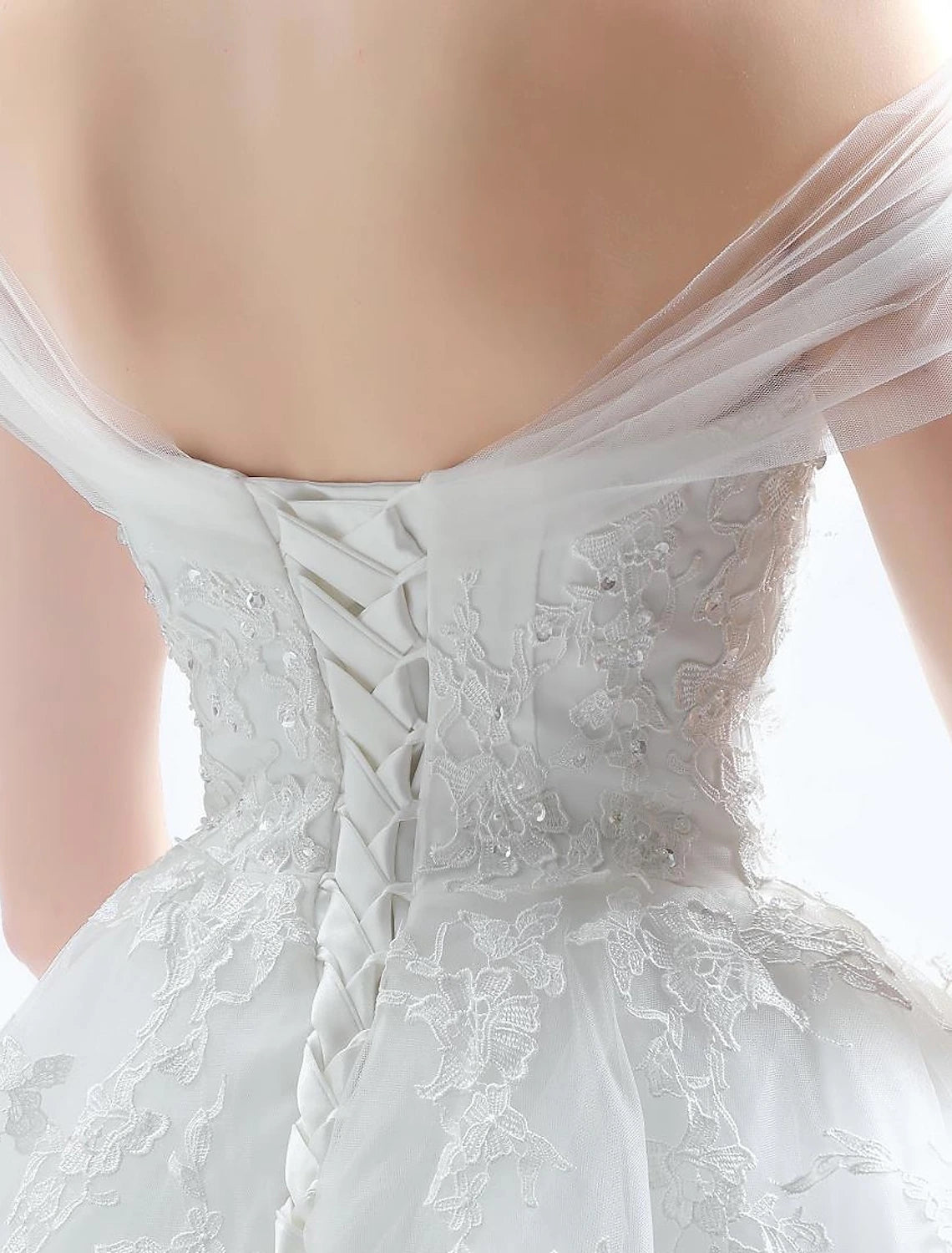 Luolandi Hall Wedding Dresses Ball Gown Off Shoulder Sleeveless Cathedral Train Satin Bridal Gowns