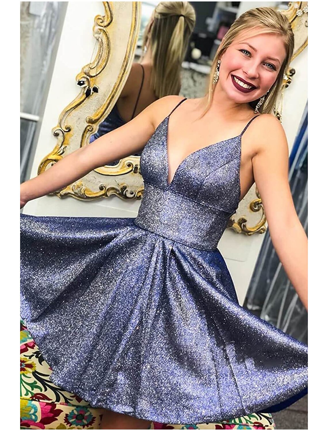 Luolandi A-Line Cocktail Dresses Party Dress Homecoming Short / Mini Sleeveless V Neck Satin Backless