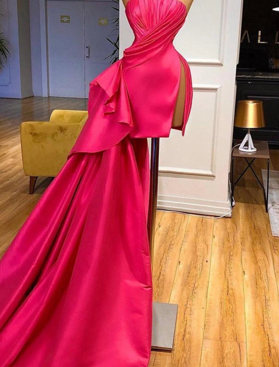 Luolandi Sheath / Column Cocktail Dresses Sexy Dress Summer Short / Mini Sleeveless Strapless Barbiecore Satin