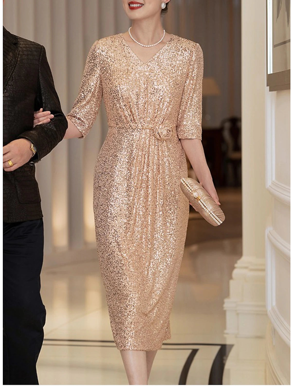 Luolandi Sheath / Column Cocktail Dresses Sparkle & Shine Dress Wedding Party Floor Length Half Sleeve V Neck Sequined with Sequin