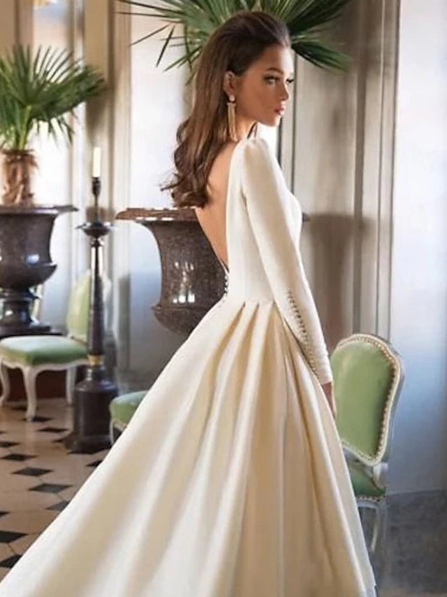 Luolandi Formal Wedding Dresses Court Train Ball Gown Long Sleeve Scoop Neck Satin With Buttons