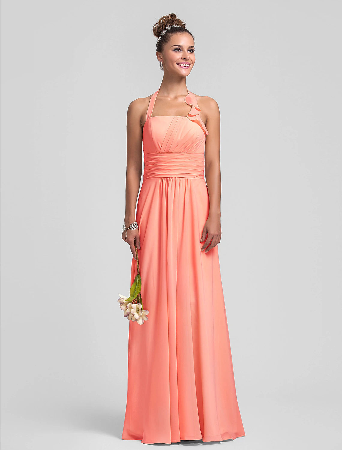 Luolandi Sheath / Column Bridesmaid Dress Halter Neck Sleeveless Floor Length Chiffon with Pleats / Ruched