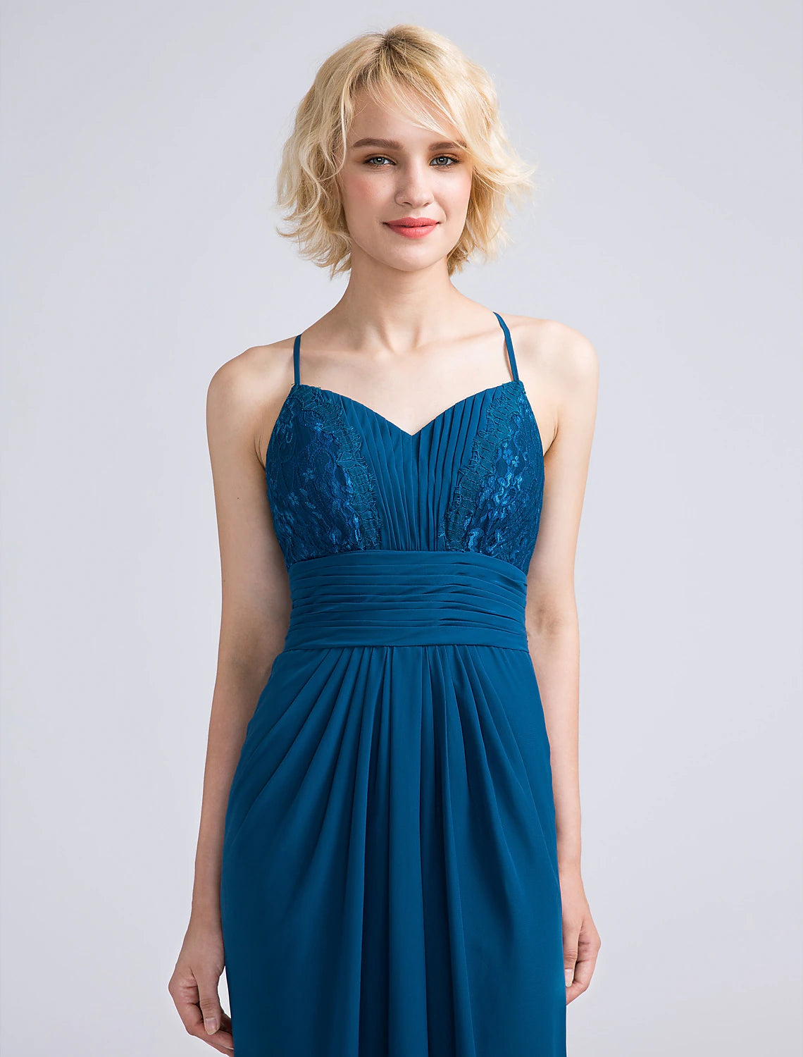 Luolandi Sheath / Column Bridesmaid Dress Spaghetti Strap Sleeveless Open Back Sweep / Brush Train Chiffon / Lace with Lace / Ruched