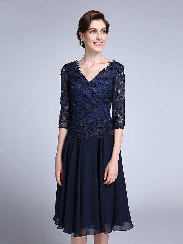 Luolandi Mother of the Bride Dress Elegant V Neck Knee Length Chiffon Sheer Lace Half Sleeve with Lace Dark Navy