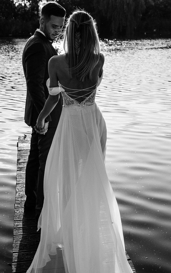 Luolandi A-Line Lace Lace-Up Off-the-Shoulder Wedding Dress with Slit Sexy