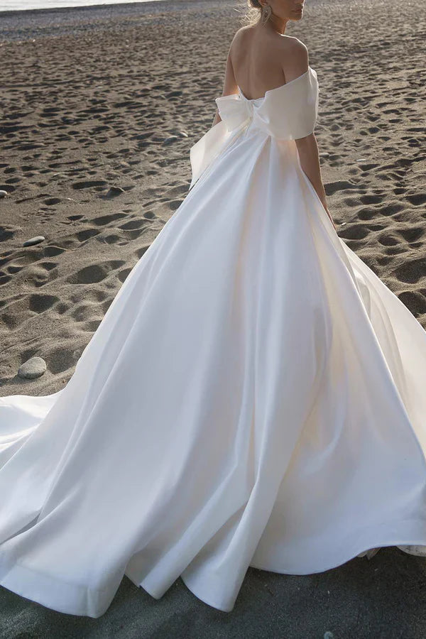 Luolandi Leisure wedding dress in the lobby one shoulder satin pleated simple bride dress With Slit