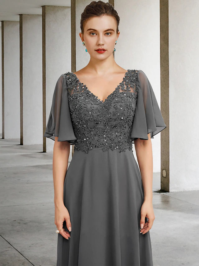Luolandi A-Line Mother of the Bride Dress Luxurious Elegant V Neck Floor Length Chiffon Lace Short Sleeve with Beading