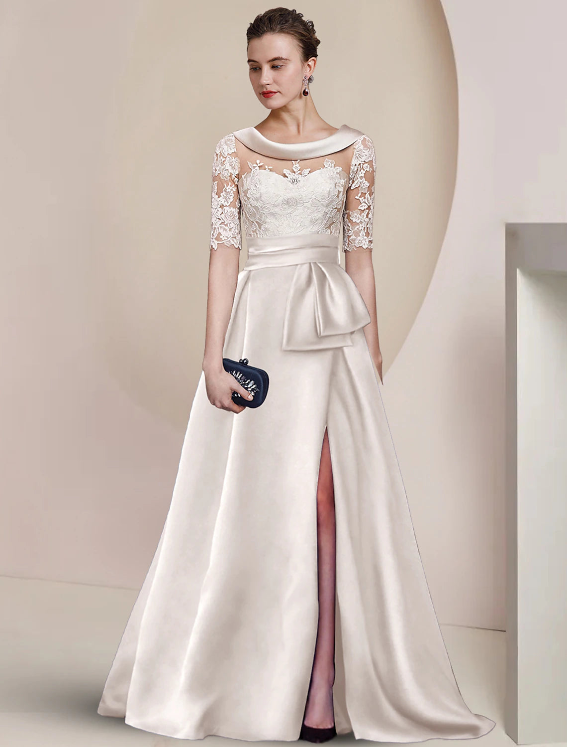 Luolandi A-Line Mother of the Bride Dress Formal Wedding Guest Elegant Scoop Neck Sweep / Brush Train Satin Lace Half Sleeve with Ruched