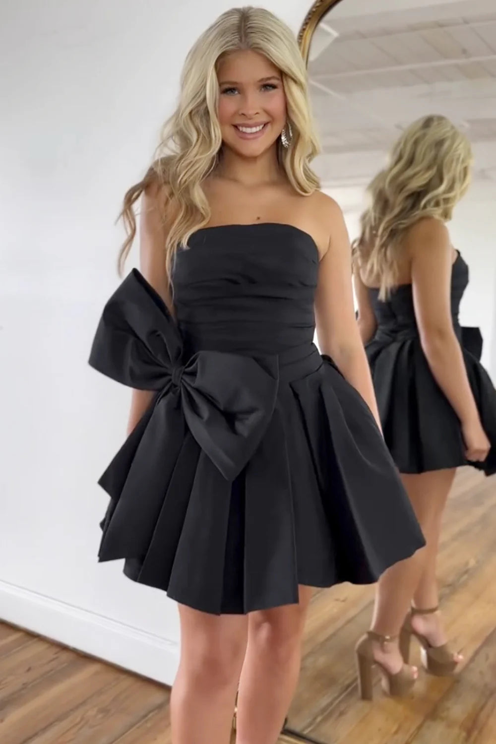 Luolandi Black Strapless Homecoming Dress With Bow Off Shoulder Short