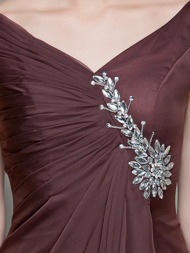 Luolandi A-Line Mother of the Bride Dress Vintage Inspired V Neck Floor Length Chiffon Sleeveless with Crystals Ruffles