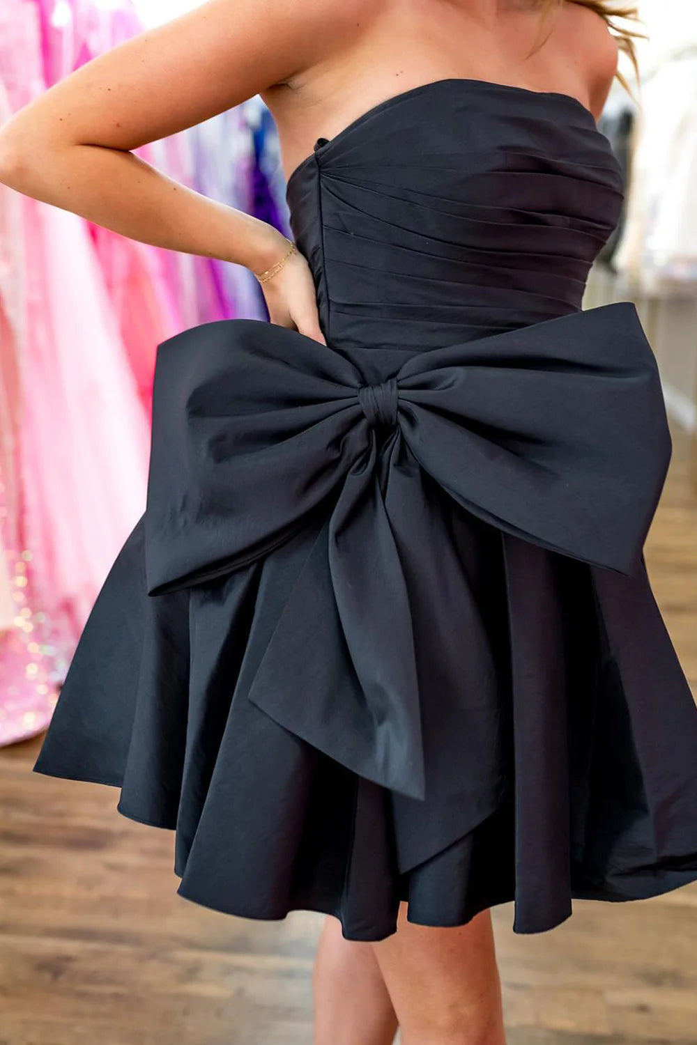 Luolandi Black Strapless Homecoming Dress With Bow Off Shoulder Short