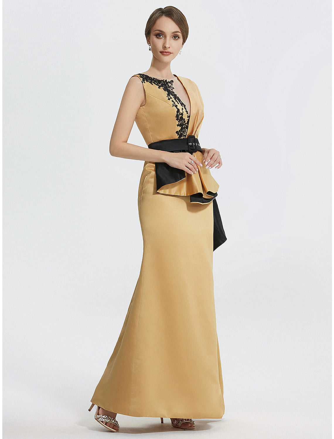 Luolandi Sheath / Column Evening Gown Elegant Dress Formal Floor Length Sleeveless Jewel Neck Satin with Embroidery
