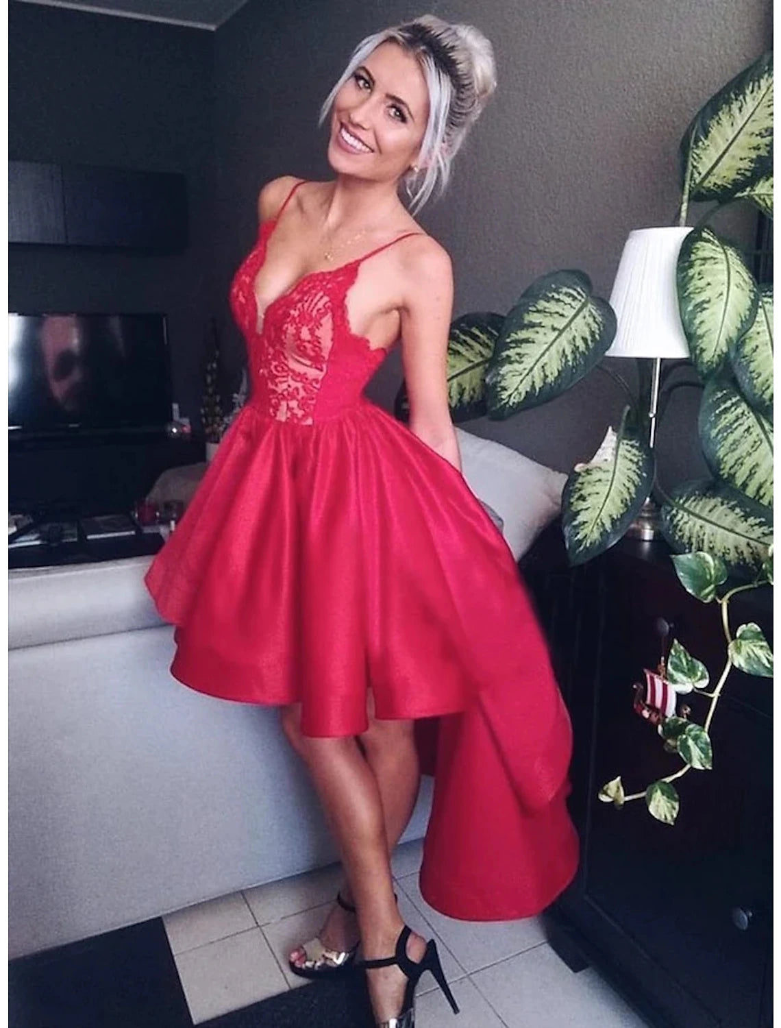 Luolandi A-Line Prom Dresses Party Dress Homecoming Asymmetrical Sleeveless V Neck Satin