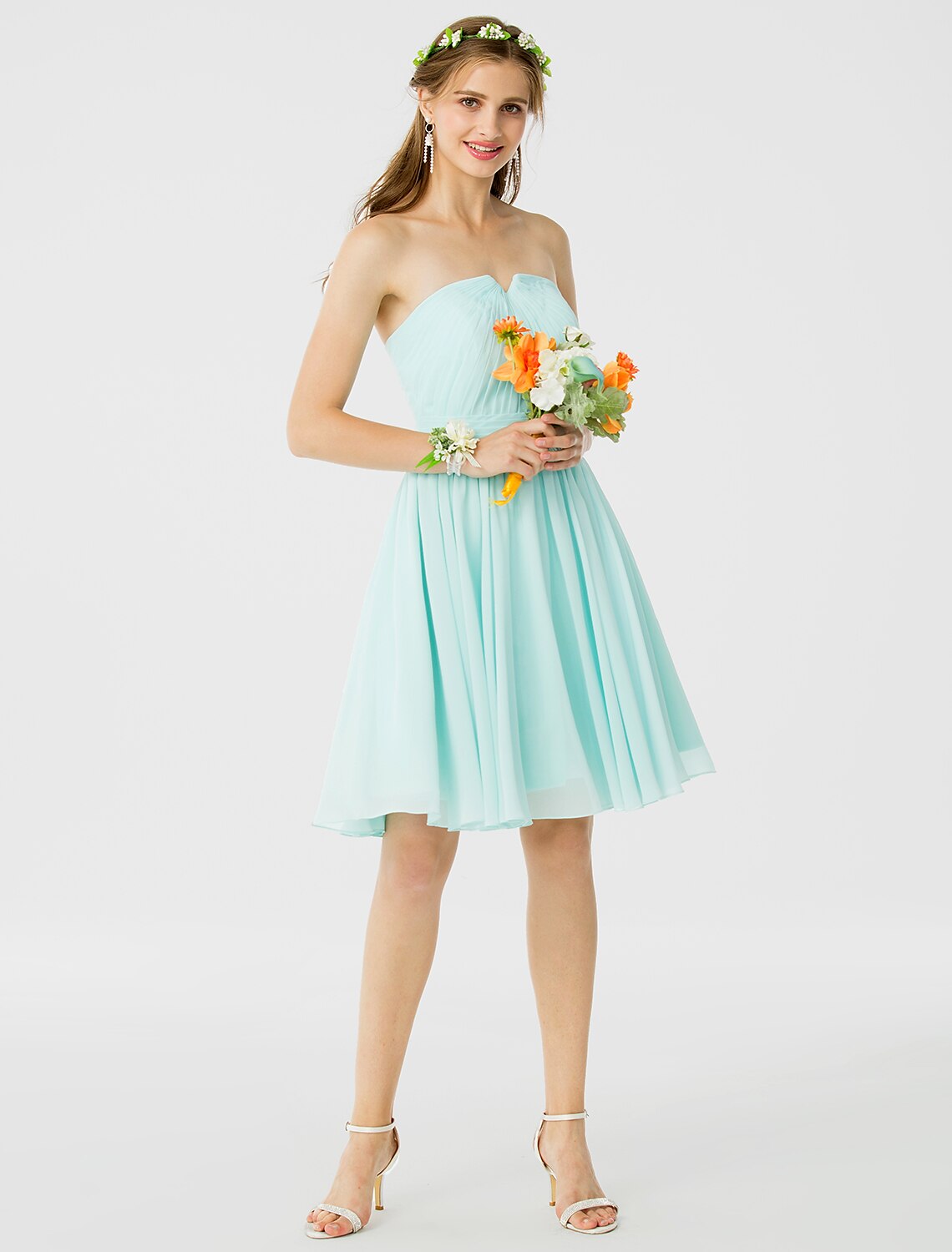 Luolandi Princess / A-Line Bridesmaid Dress Notched Sleeveless Open Back Knee Length Chiffon with Ruched