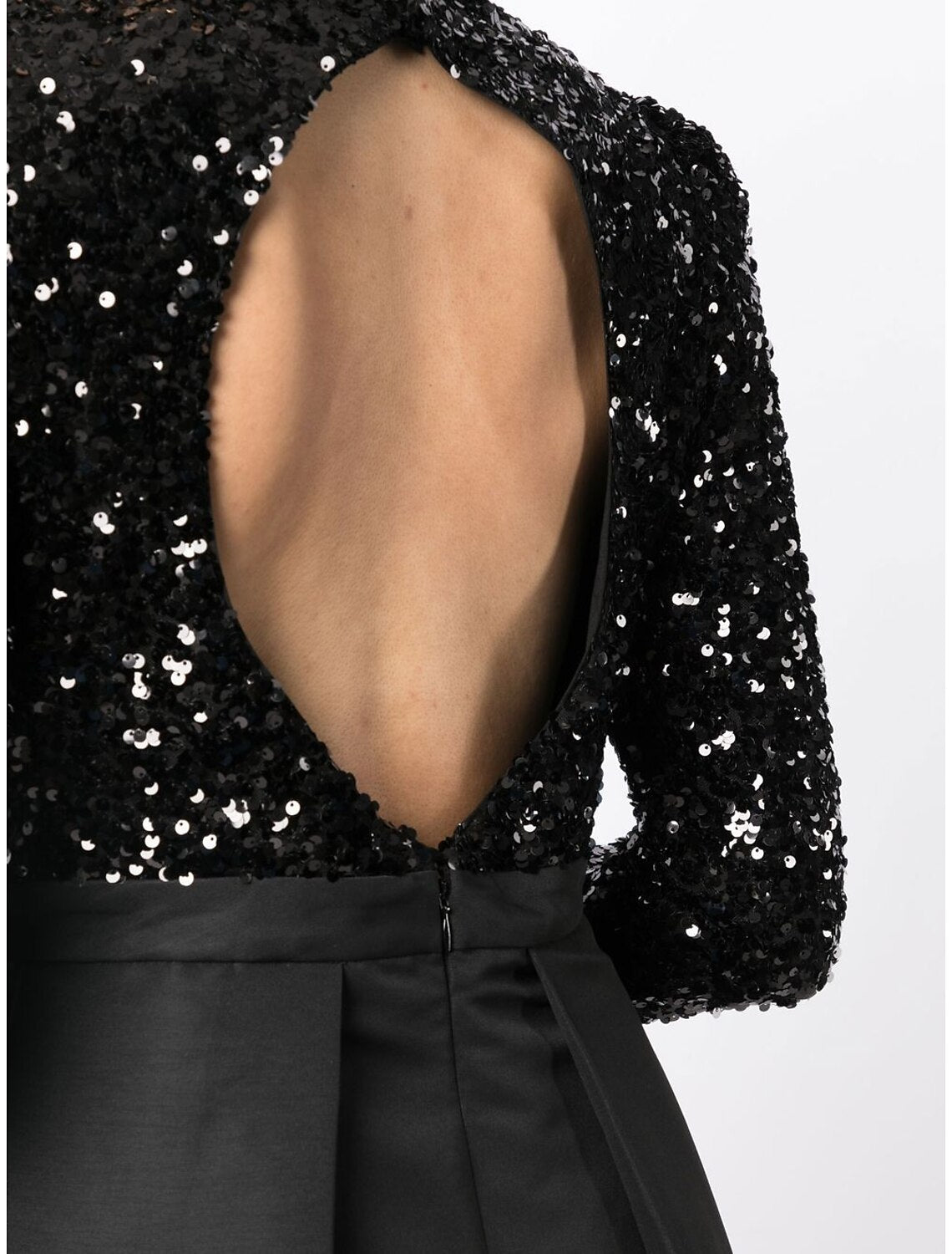 Luolandi A-Line Cocktail Dresses Backless Black Dress Wedding Party Wear Tea Length Long Sleeve High Neck Satin