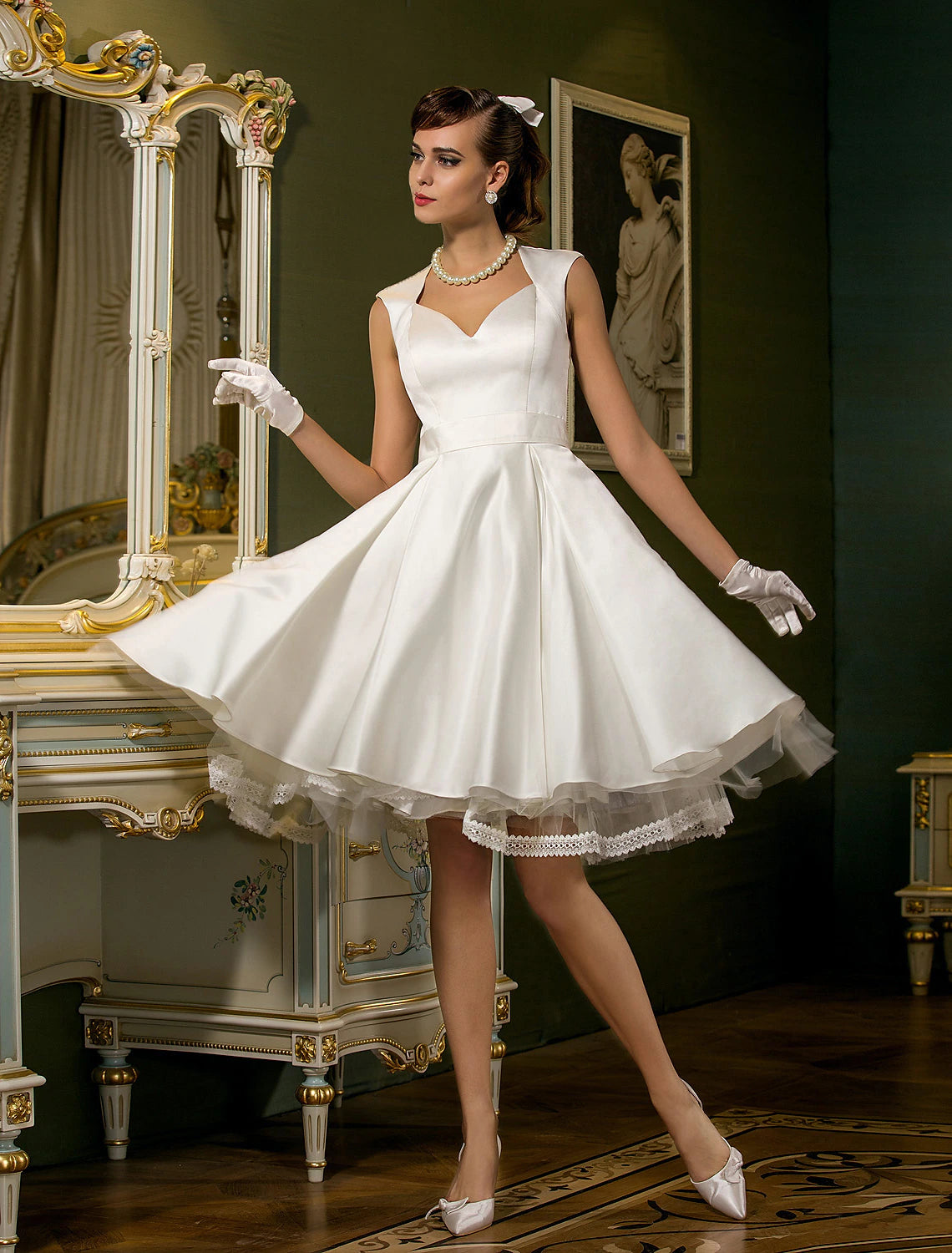 Luolandi Reception Vintage 1940s / 1950s Little Dresses Wedding Dresses A-Line Sweetheart Cap Sleeve Knee Length Satin Bridal Gowns With Lace