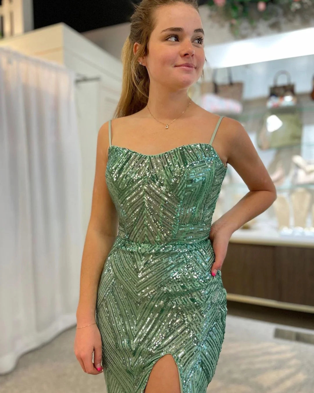 Luolandi Sparkly Green Mermaid Spaghetti Straps Long Prom Dress With Slit Evening Dress