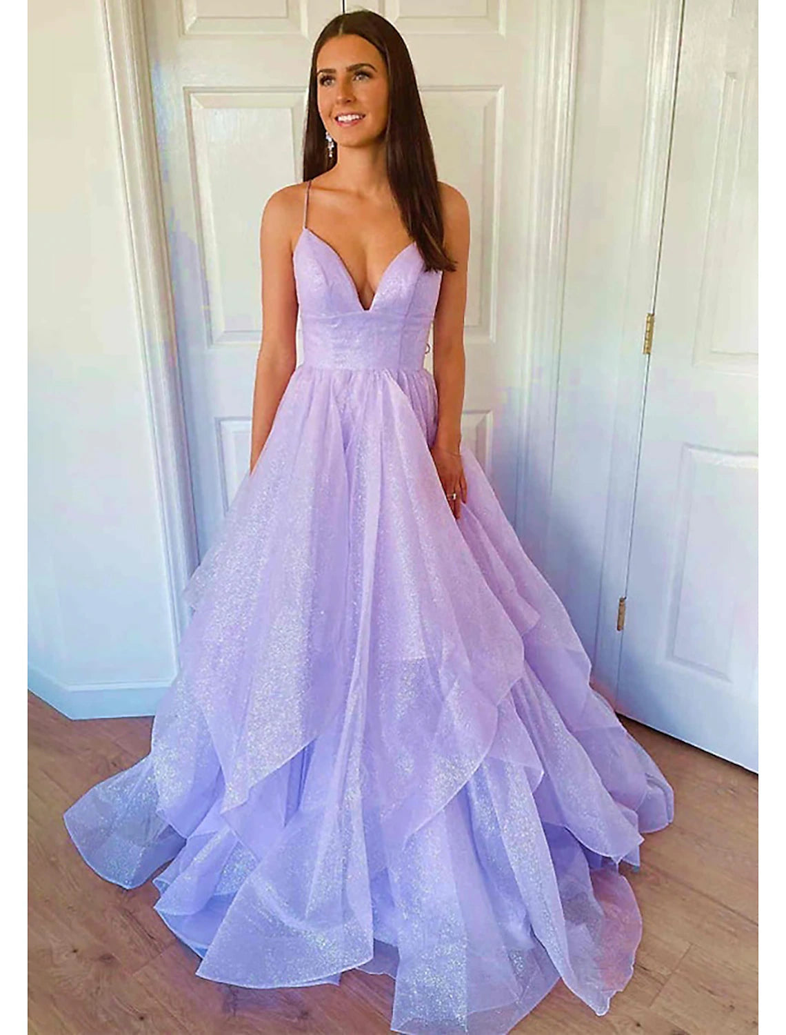 Luolandi Ball Gown Prom Dresses Glittering Dress Wedding Party Court Train Sleeveless Spaghetti Strap Tulle Backless