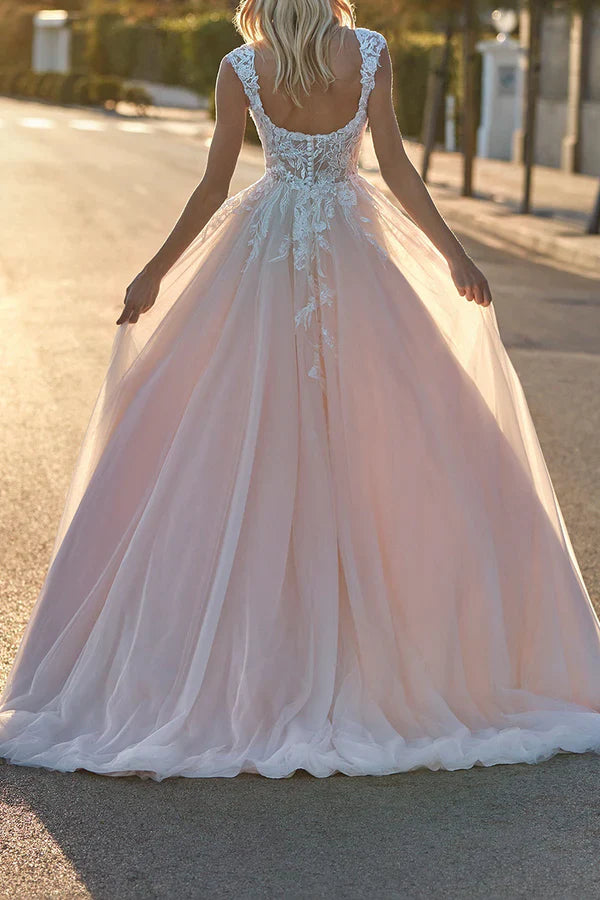 Luolandi Straight spoon lace decal rural style wedding dress with sweeping train Beautiful