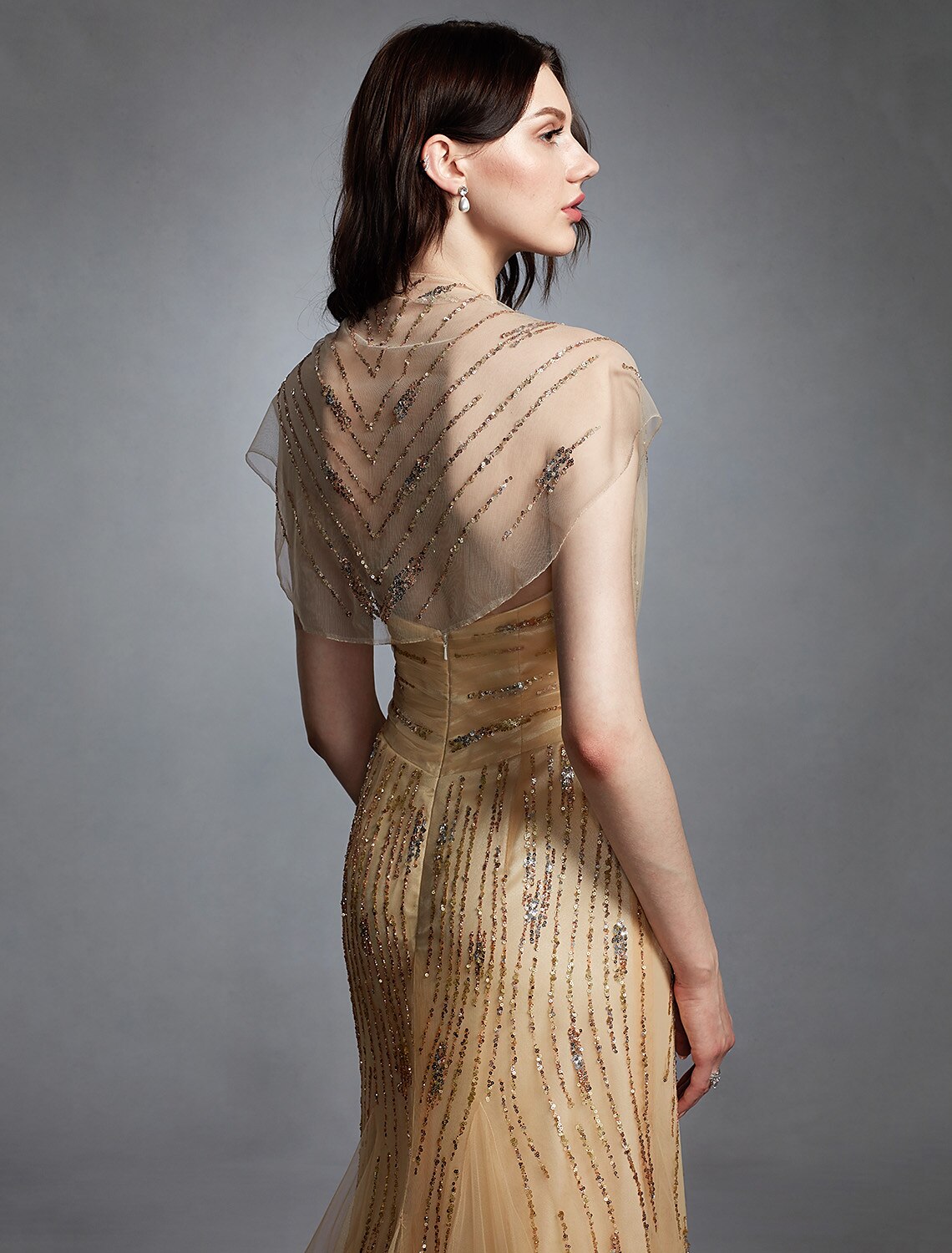 Luolandi Sheath / Column V Neck Sweep Train Tulle Made-To-Measure Wedding Dresses with Sequin