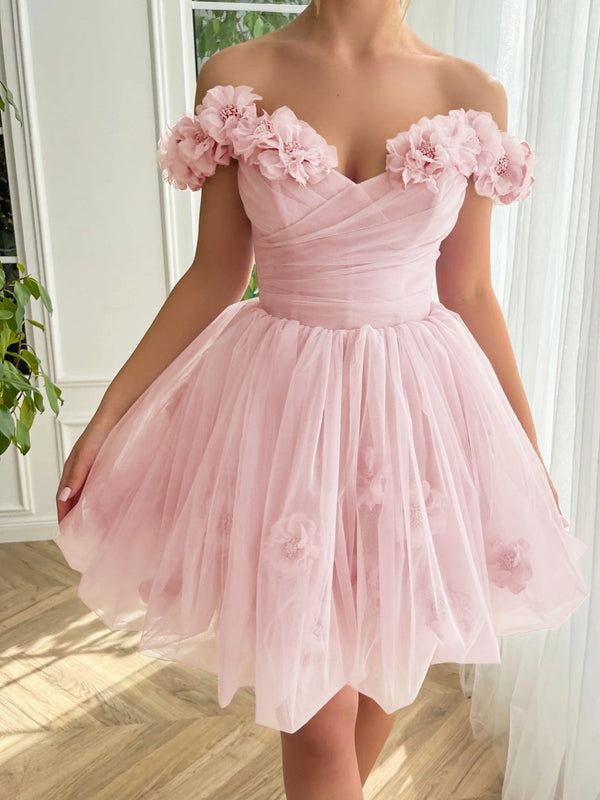 Luolandi A Line Strapless Short Tulle Homecoming Dress Off Shoulder Graduation Dress With Flowers