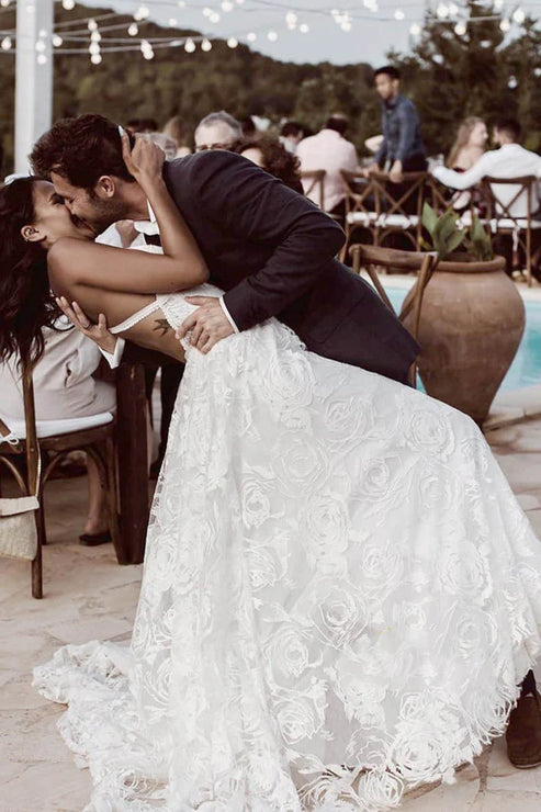 Luolandi Luxury Lace Chic Halter A-Line Bohemian Wedding Dress with Slit Bridal Gowns Sexy