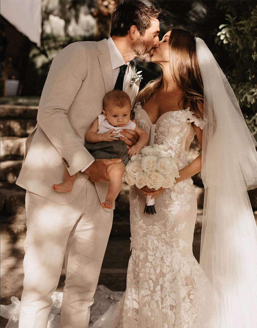 Luolandi Mermaid Wedding Dress with 3D Appliques Off Shoulder Beautiful Sexy