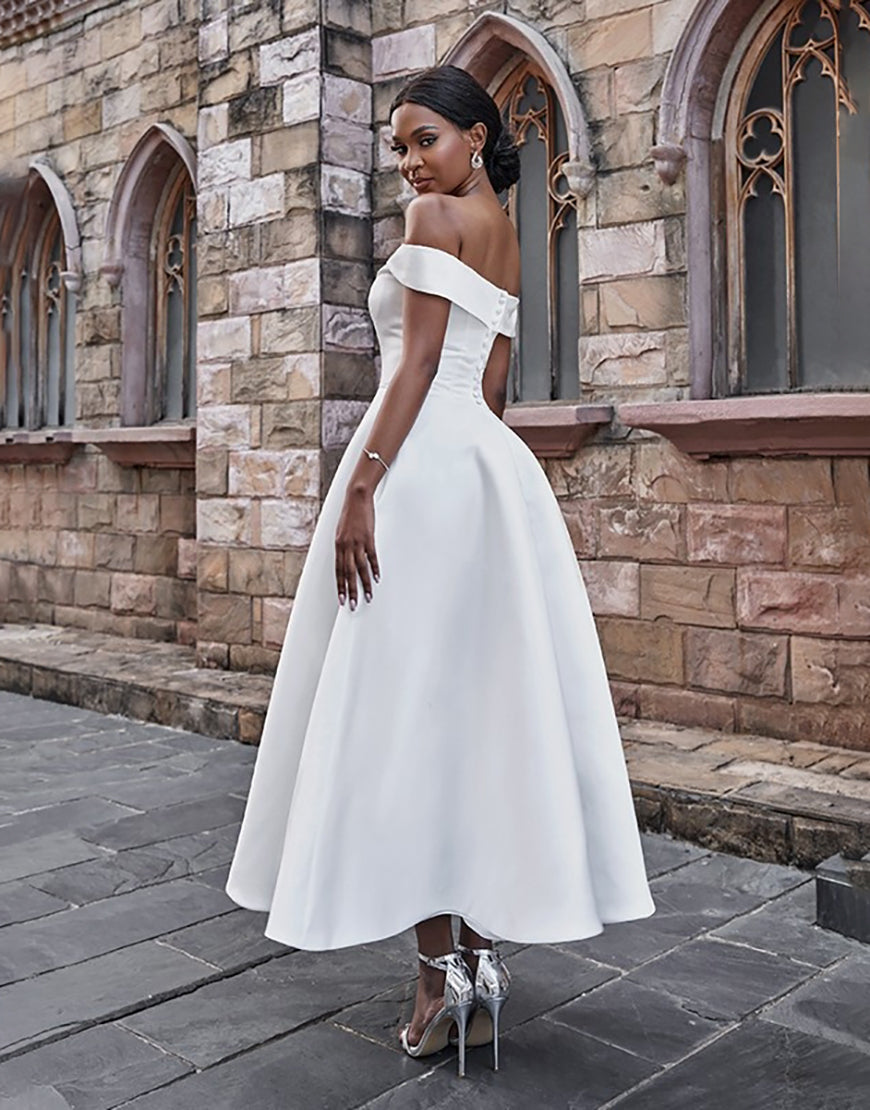 Luolandi A Line Off the Shoulder Long Bridal Dress Pure Color Wedding Dresses