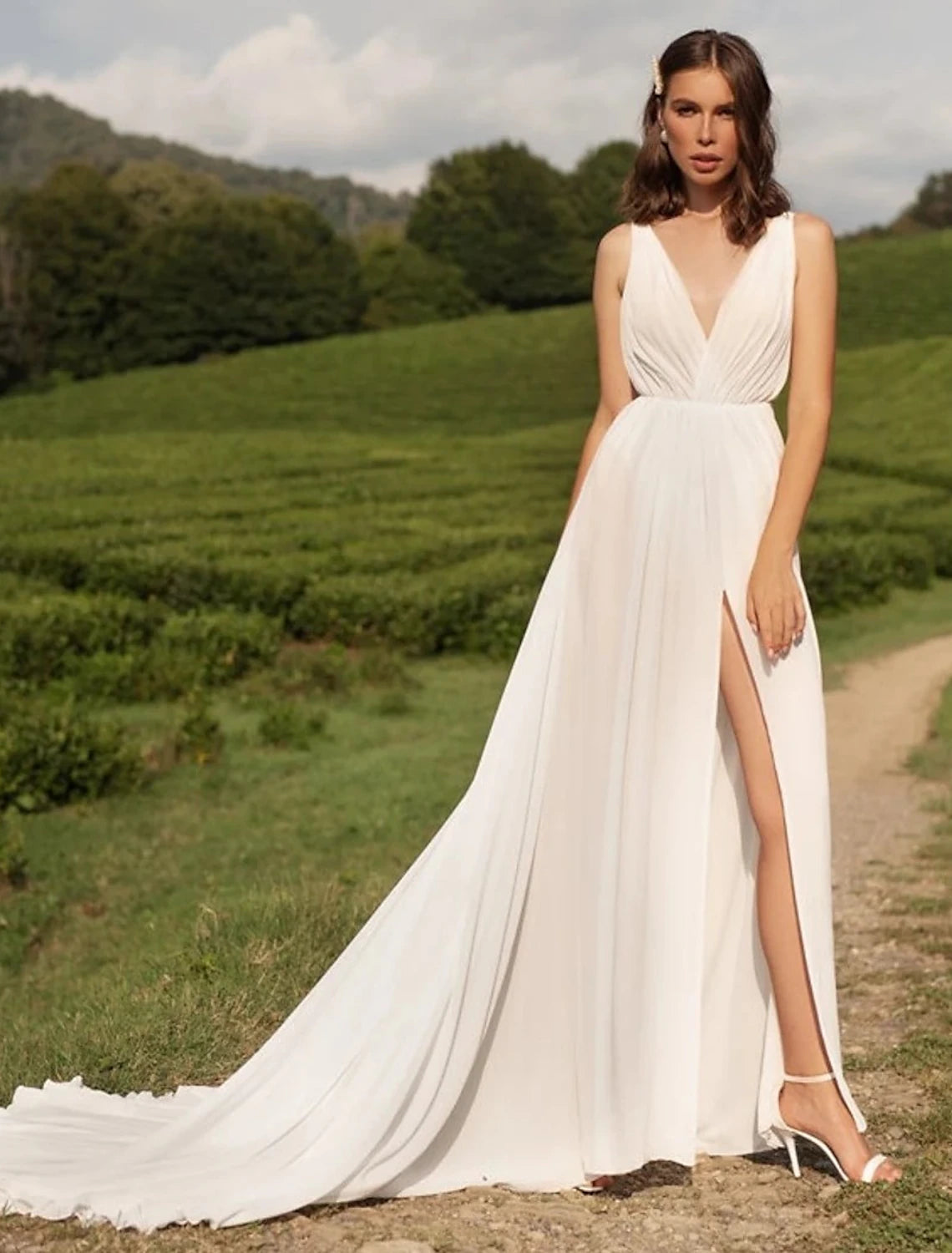 Luolandi Reception Sexy Casual Wedding Dresses A-Line V Neck Sleeveless Court Train Chiffon Bridal Gowns With Split Front