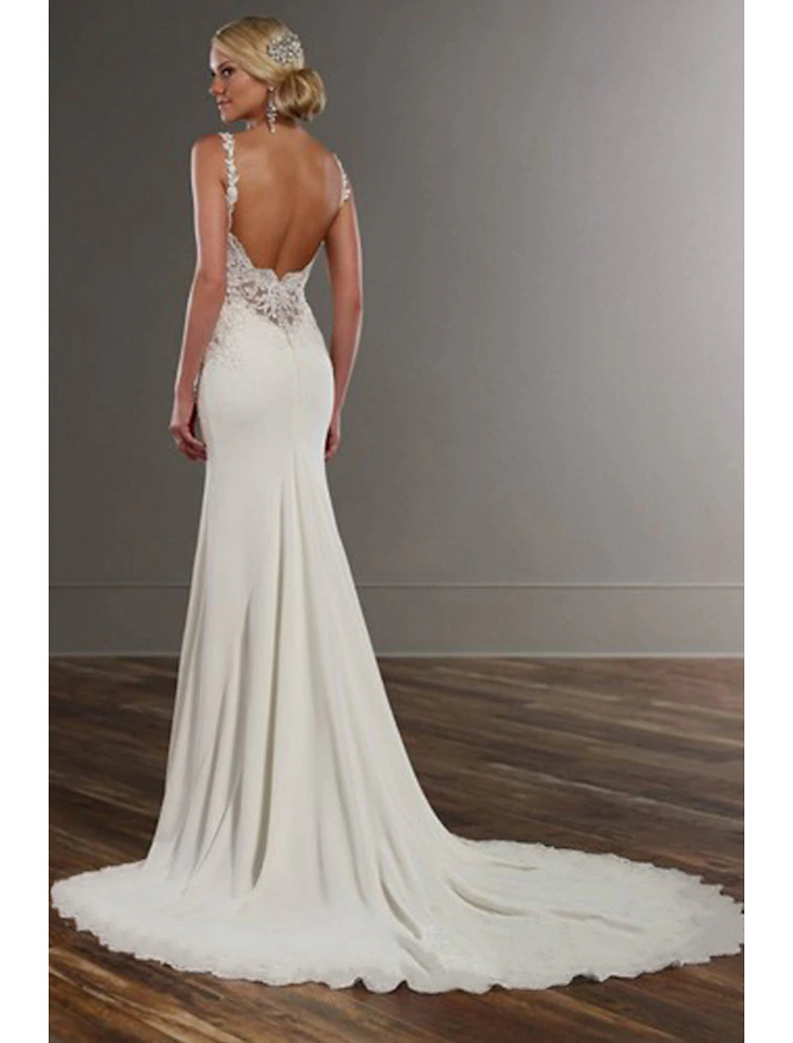Luolandi Engagement Open Back Sexy Formal Wedding Dresses Mermaid / Trumpet V Neck Sleeveless Chapel Train Lace Bridal Gowns