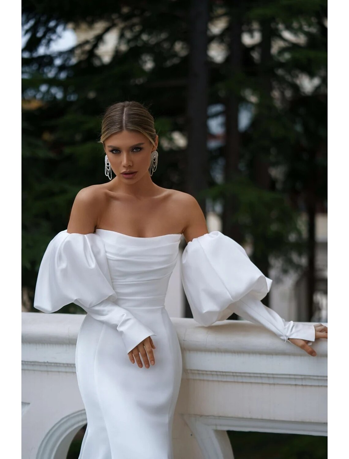 Luolandi Hall Casual Wedding Dresses Mermaid / Trumpet Off Shoulder Long Sleeve Court Train Satin Bridal Gowns With Ruched