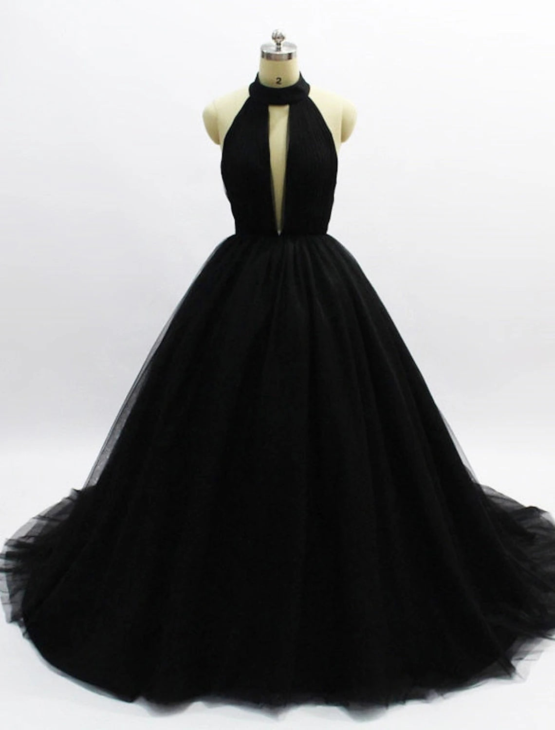 Luolandi Ball Gown Prom Dresses Open Back Dress Wedding Party Court Train Sleeveless Halter Tulle Backless