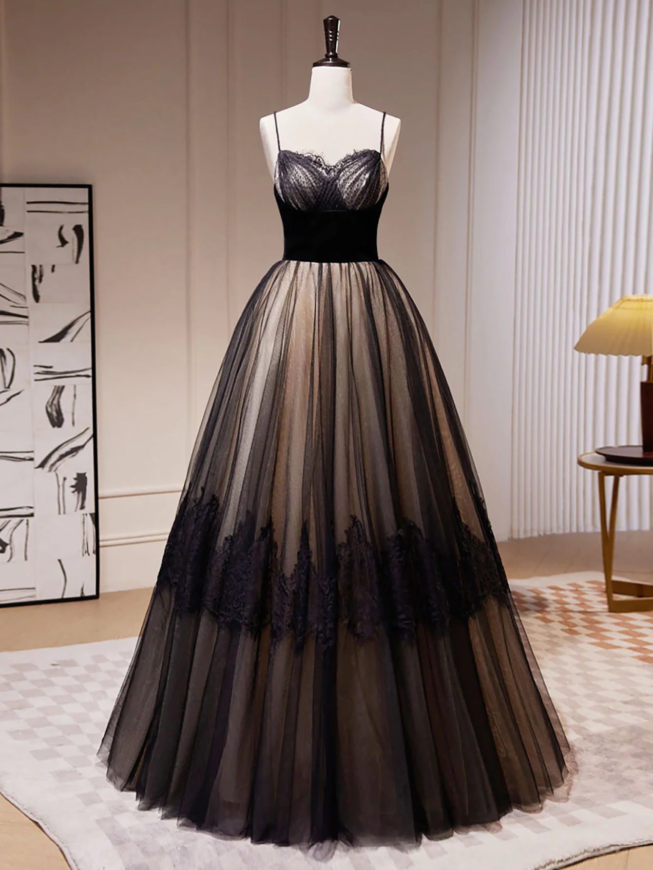 Luolandi Black A Line Spaghetti Straps Tulle Long Prom Dress Sexy