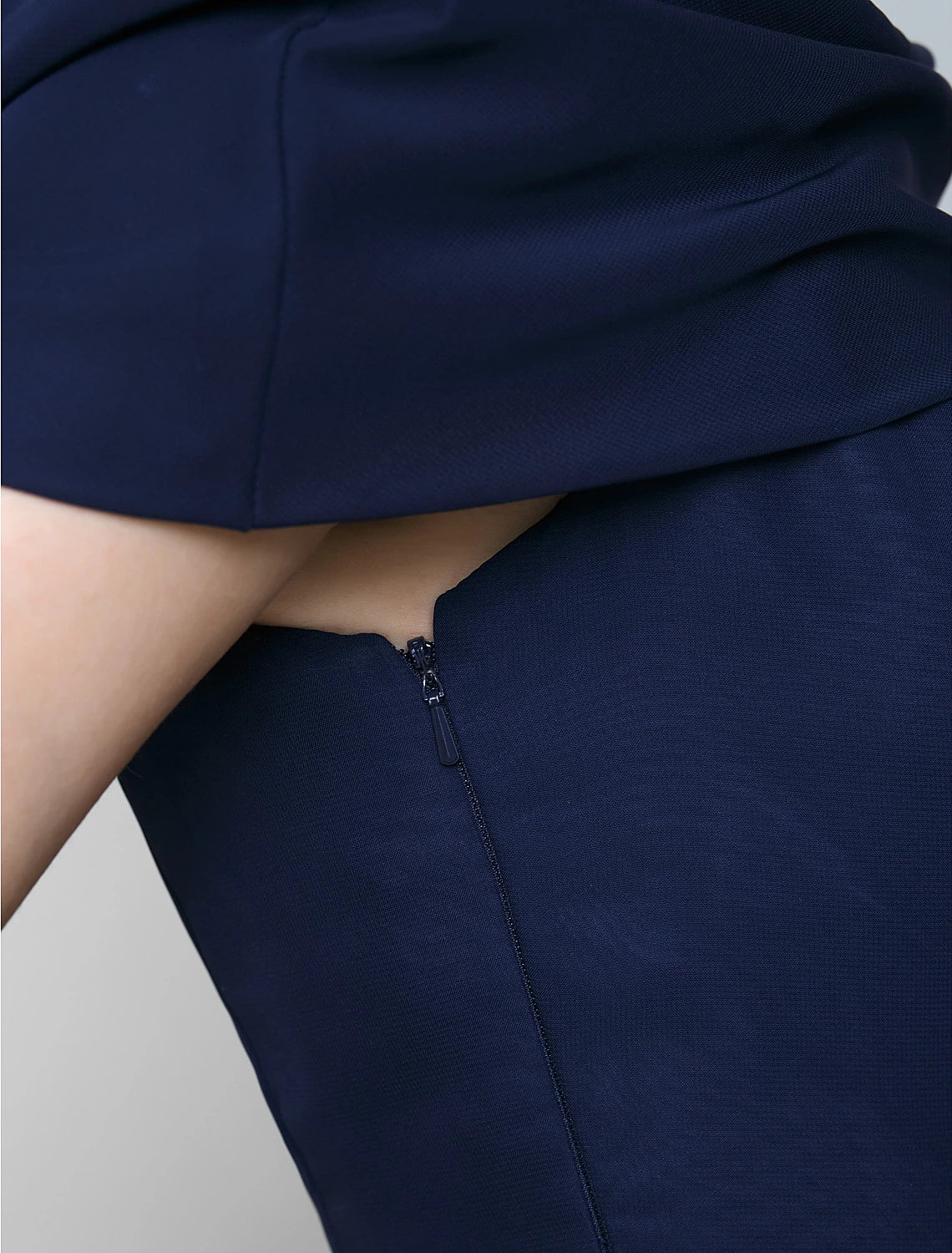 Luolandi Sheath / Column Mother of the Bride Dress Elegant Scoop Neck Ankle Length Chiffon Short Sleeve