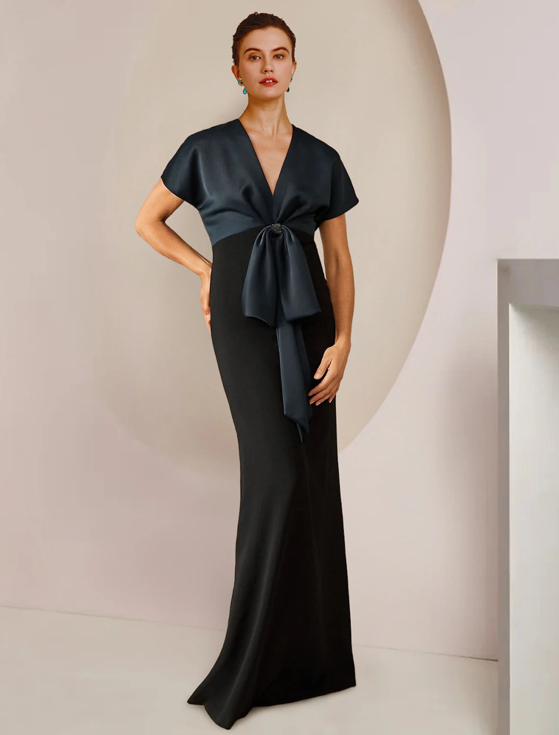 Luolandi Sheath / Column Mother of the Bride Dress Formal Wedding Guest Party Elegant Jewel Neck Floor Length Satin Short Sleeve with Bow(s)