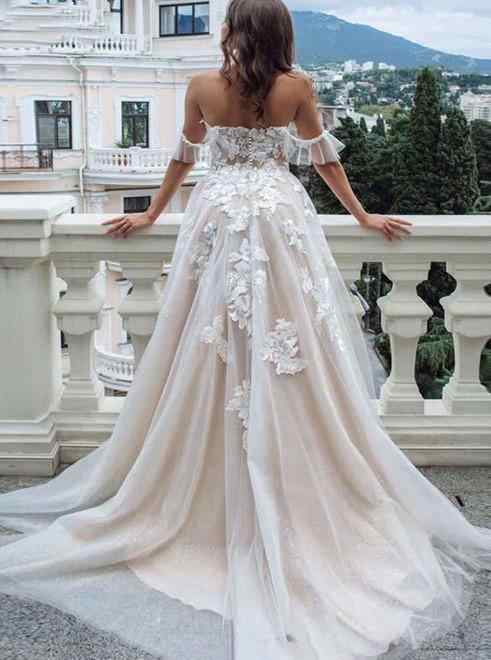Luolandi Off The Shoulder Appliques Wedding Dress A Line Tulle Bridal Dress Floor Length Elegant