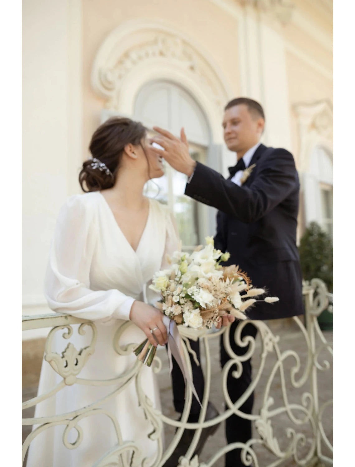 Luolandi Bridal Shower Little Dresses Wedding Dresses Ankle Length Long Sleeve V Neck Chiffon With Solid Color