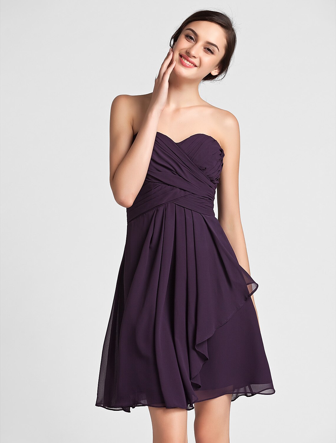 Luolandi Sheath / Column Sweetheart Neckline Knee Length Chiffon Bridesmaid Dress with Criss Cross