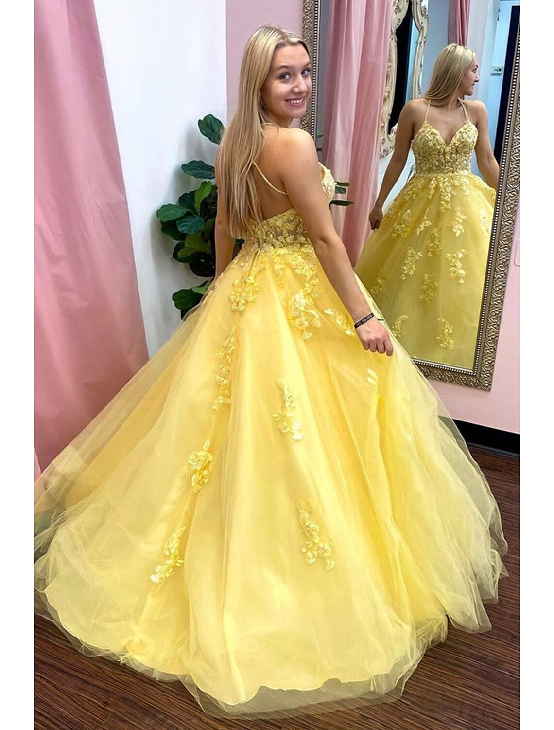 Luolandi Ball Gown Prom Dresses Princess Dress Formal Floor Length Sleeveless V Neck Tulle Backless with Pleats