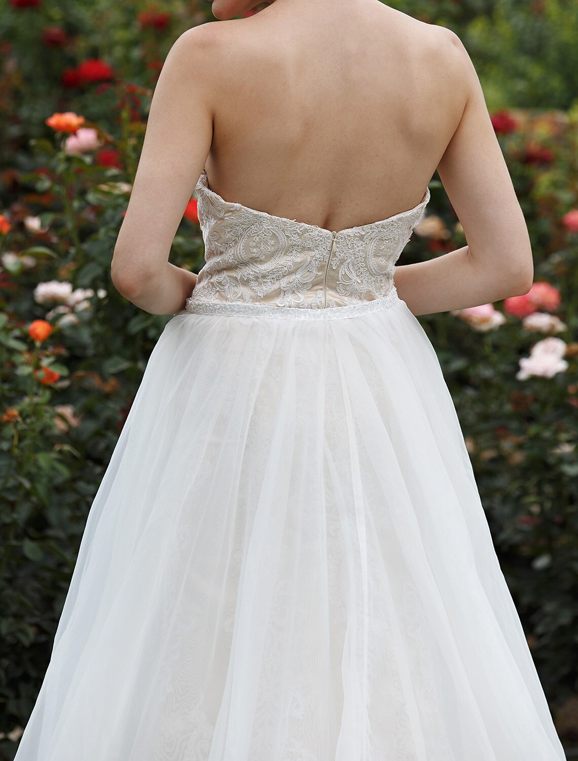 Luolandi Hall Wedding Dresses Mermaid / Trumpet Sweetheart Strapless Court Train Lace Bridal Gowns With Beading