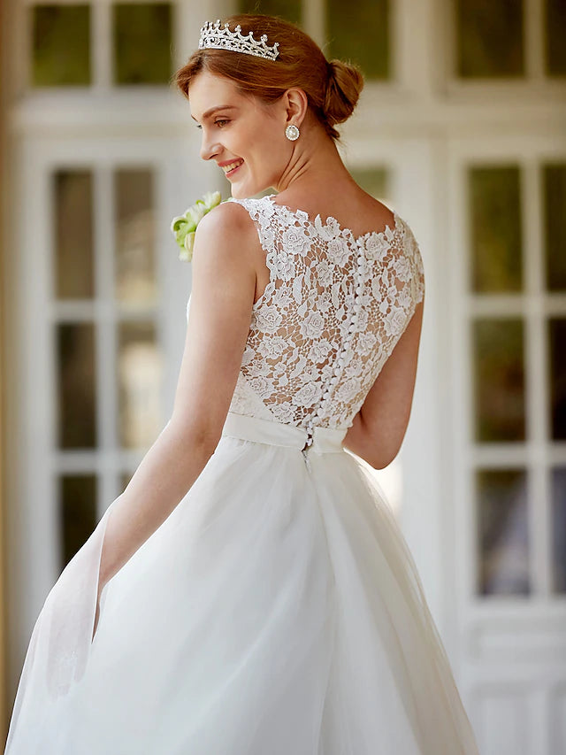 Luolandi Little Dresses Wedding Dresses Tea Length A-Line Sleeveless Illusion Neck Lace With Sashes / Ribbons
