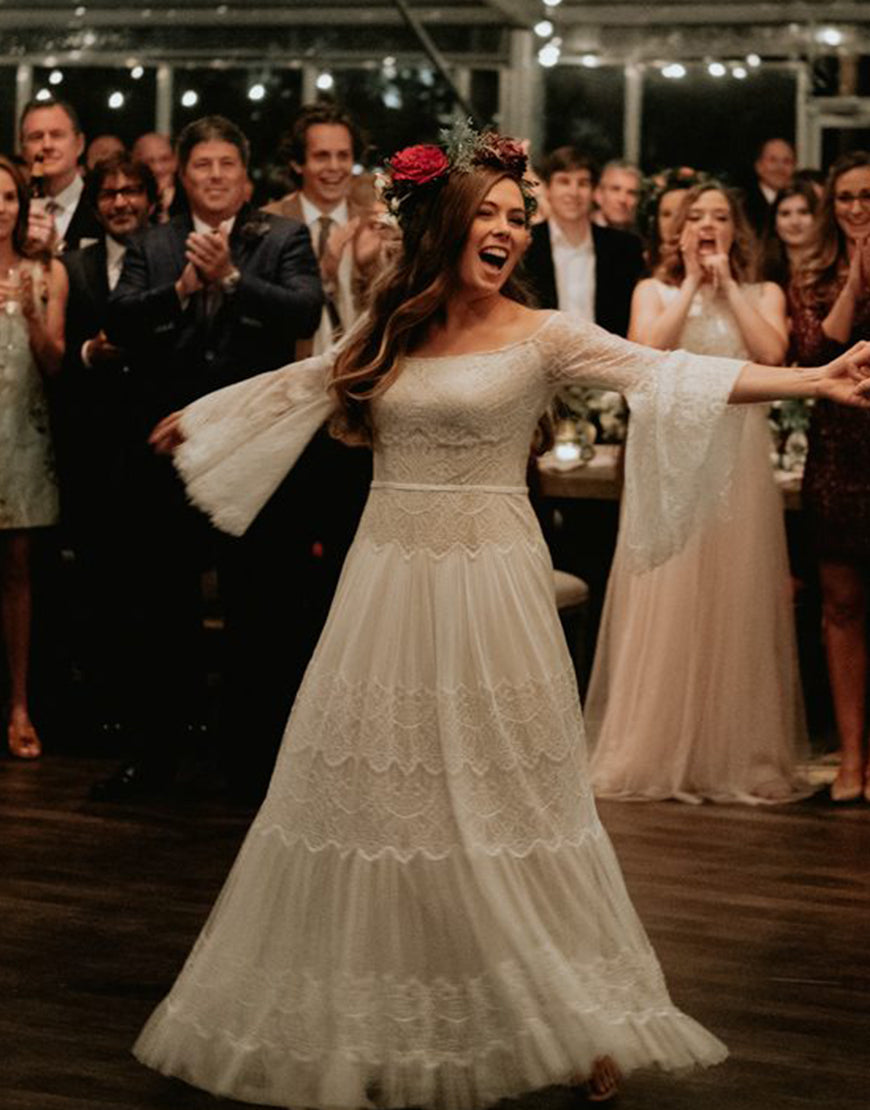 Luolandi Plus Size Lace Wedding Dress Floor Length Beautiful