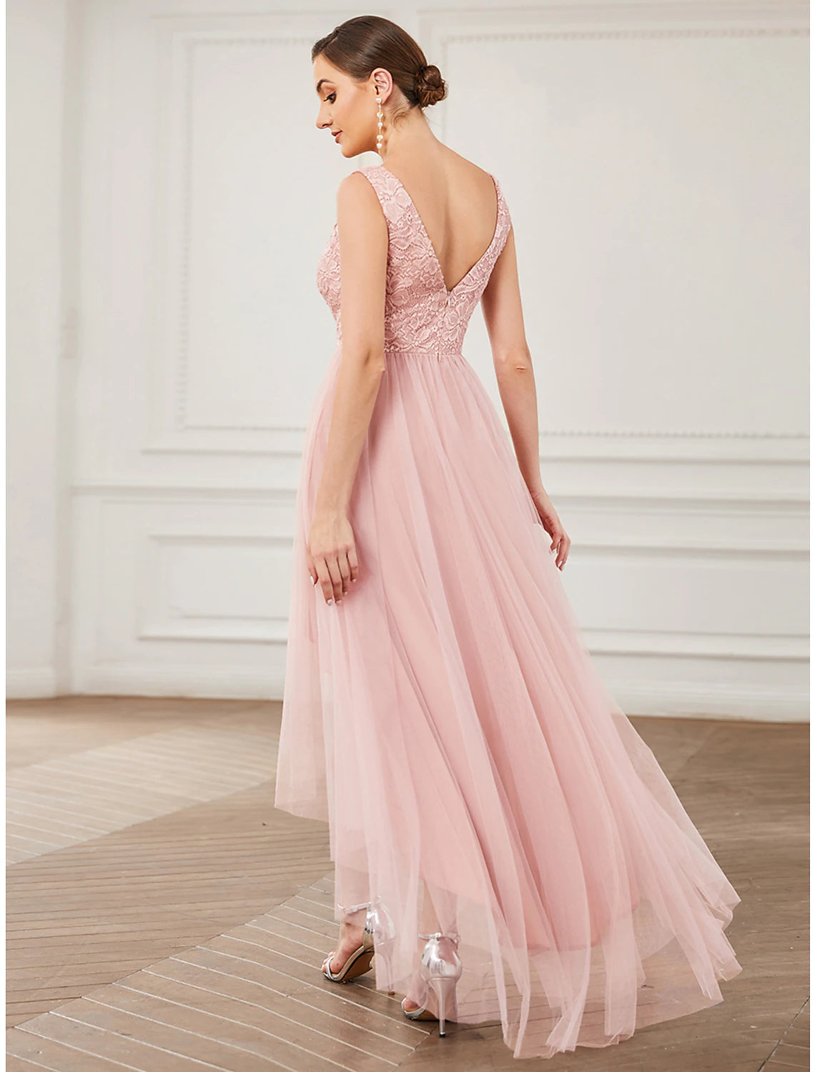 Luolandi A-Line Bridesmaid Dress V Neck Sleeveless Elegant Short / Mini Lace / Tulle with Draping
